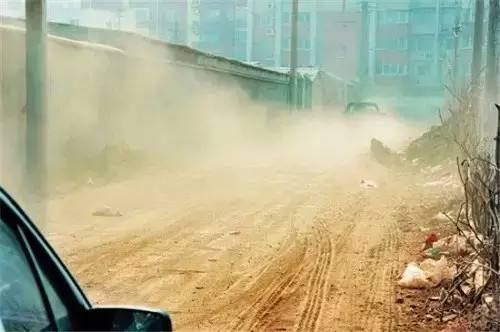 揚塵環境監測治理不能只盯工地，道路揚塵污染同樣不容忽視
